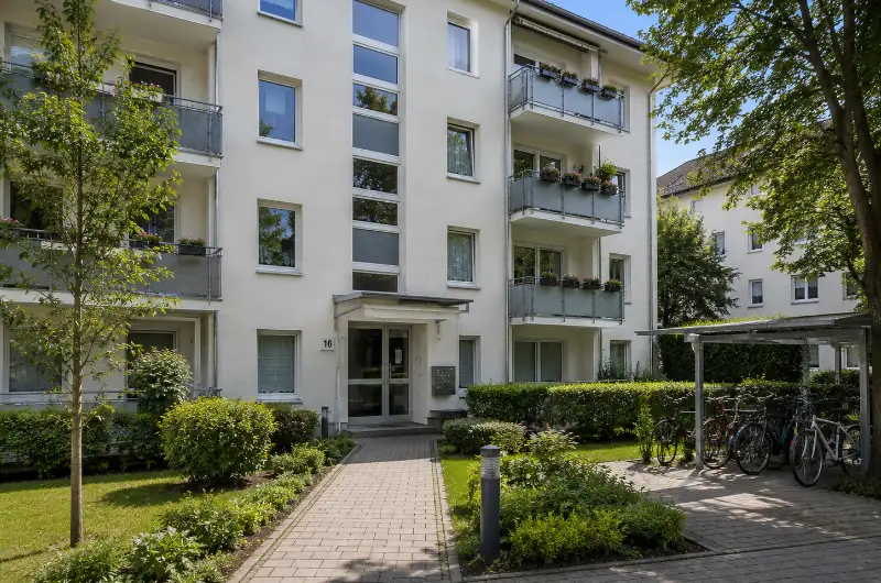 Zwangsversteigerung Eigentumswohnung (3 bis 4 Zimmer), Eigentumswohnung (3 bis 4 Zimmer) in Leibnizstraße 70, 10625 Berlin – ZVG Portal