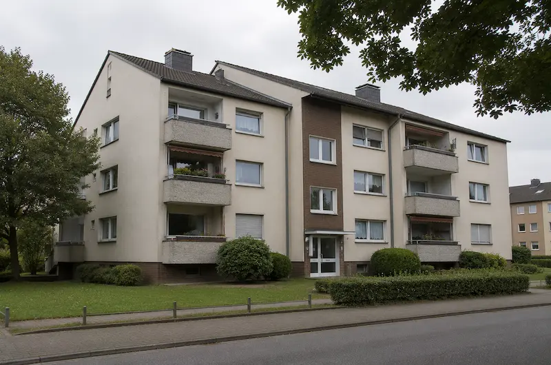 Zwangsversteigerung Eigentumswohnung (1 bis 2 Zimmer) in Salzbrunner Straße 11, 14193 Berlin – ZVG Portal