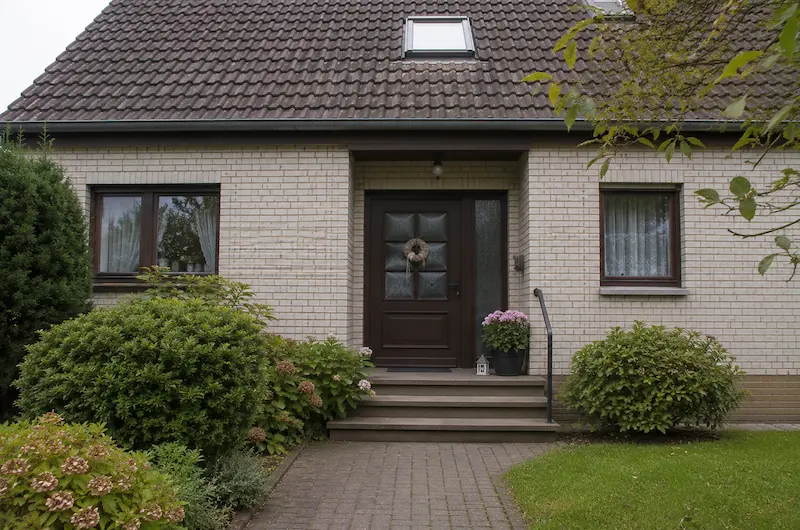 Zwangsversteigerung Einfamilienhaus in Lautzkircherweg  5, 66459 Kirkel – ZVG Portal